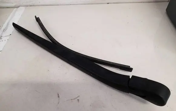 BMW 5 F10 F11 Rear wiper blade arm 61627207042 7207042