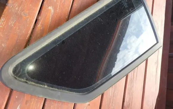 KIA Ceed Rear side window 43R000050