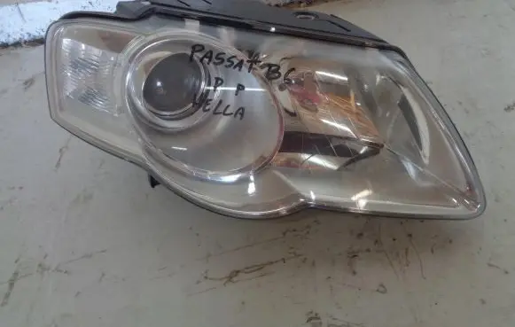 Volkswagen PASSAT B6 Headlight/headlamp 3C0941006J
