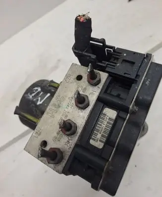 Mercedes-Benz Sprinter W906 ABS Pump A0014467989
