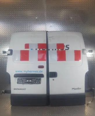 Renault Master II Rear door