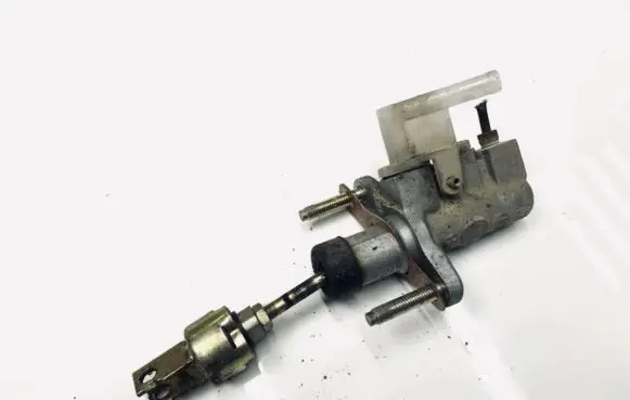 Toyota Corolla E120 E130 Clutch master cylinder