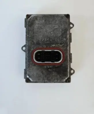 Mercedes-Benz E W211 Headlight ballast module Xenon 5DF00870400 A0028206026 74284600