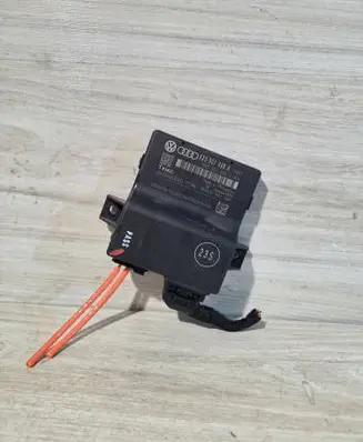 Audi A1 Gateway control module 8X0907468A 2840546806300