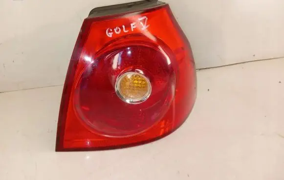 Volkswagen Golf V Rear/tail lights