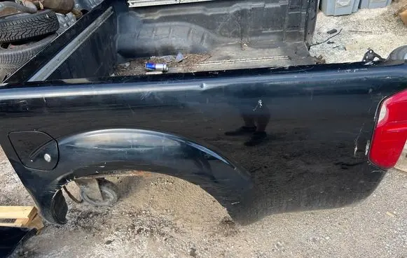 Nissan Navara Pickup box