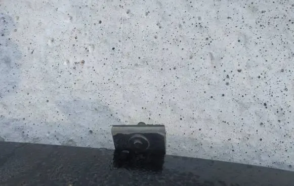 Volkswagen Golf V Tailgate/trunk/boot hinge