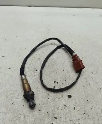 Volkswagen Touareg II Lambda probe sensor 03H906262 0258010255