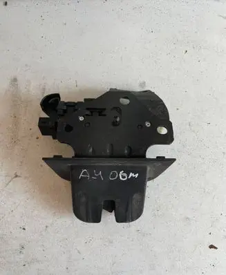Audi A4 S4 B7 8E 8H Tailgate/trunk/boot lock/catch/latch 8P4827505C