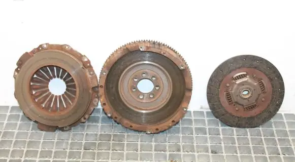 Nissan Micra Clutch set kit 8200183704