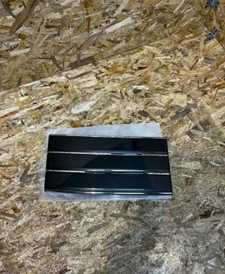 Land Rover Range Rover L405 Front door glass trim molding EK5M20939A