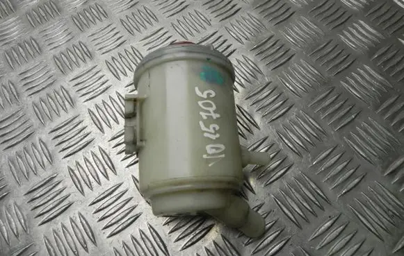 Power steering fluid tank/reservoir