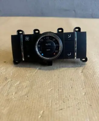 Mercedes-Benz R W251 Climate control unit A1648700189