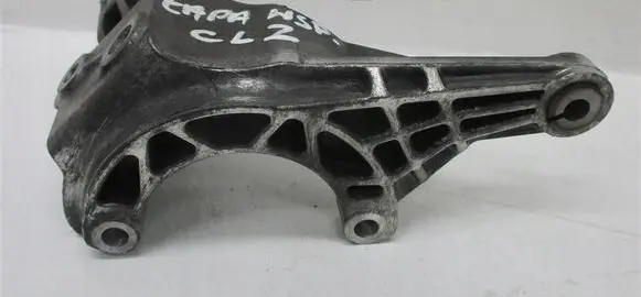 Audi Q7 4L Power steering pump mounting bracket 