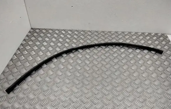 BMW 3 E90 E91 Engine compartment rubber 