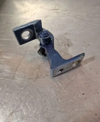 Volkswagen PASSAT B8 Rear door hinge set 8X0831403E