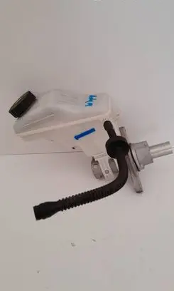 Brake fluid reservoir