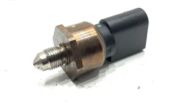 Audi Q8 Fuel pressure sensor 059906054K