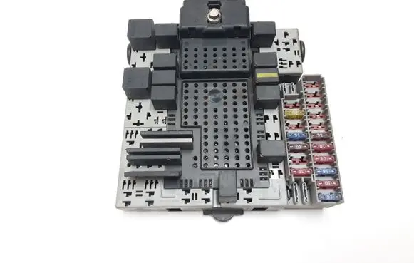 Volvo XC90 Fuse module 30679527
