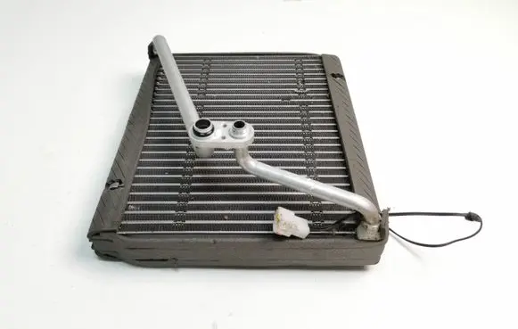 Peugeot 4007 Air conditioning (A/C) radiator (interior) 