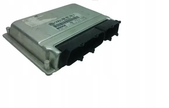 Audi A4 S4 B5 8D Engine control unit/module 8D0907558B 0261204774
