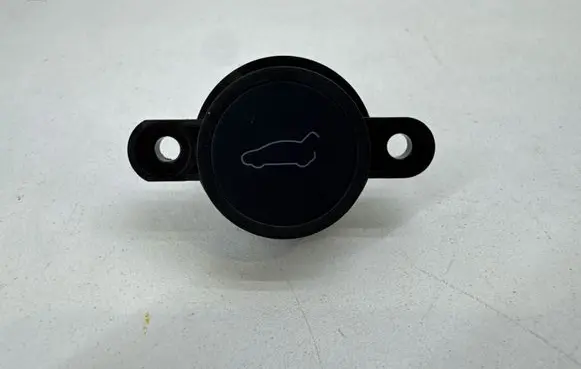 Tesla Model 3 Tailgate/boot open switch button 150190700C