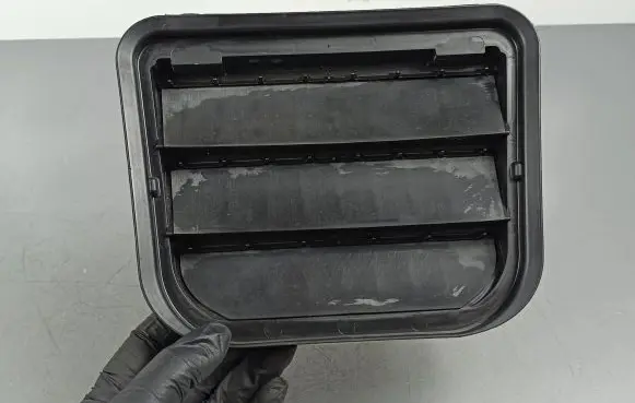 Polestar 2 Quarter panel pressure vent 