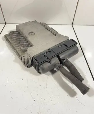 Volkswagen Touran I Engine control unit/module 03G906018EF 5WP45566AT