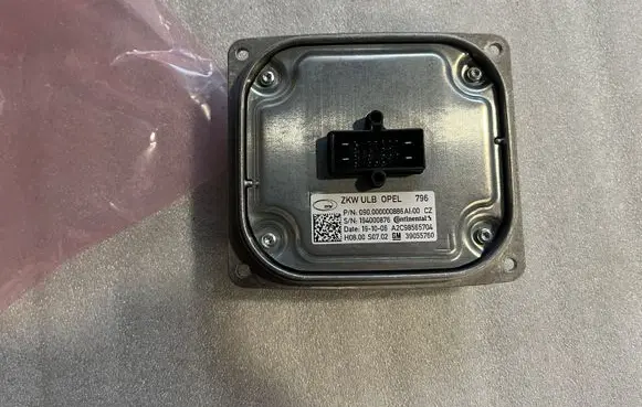 Opel Astra K Headlight ballast module Xenon 39055760