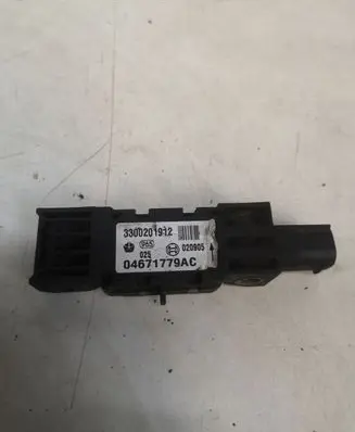 Jeep Grand Cherokee (WK) Airbag deployment crash/impact sensor 04671779AC 3300201912