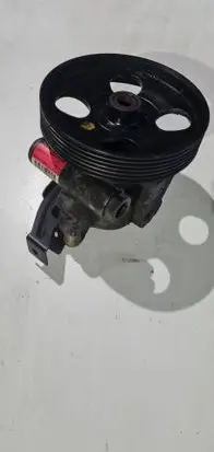 Volvo S40, V40 Power steering pump 8200071050 26083376