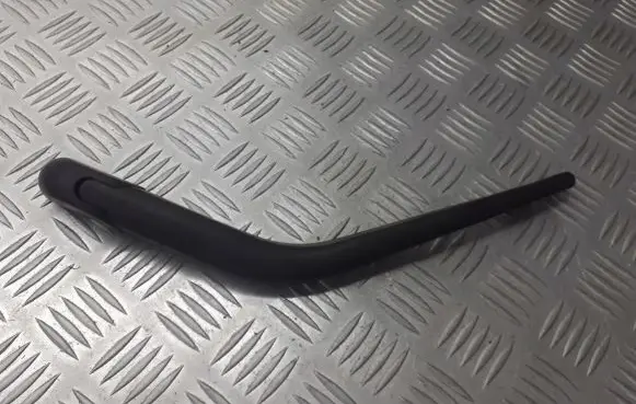 Nissan Note (E11) Rear wiper blade arm