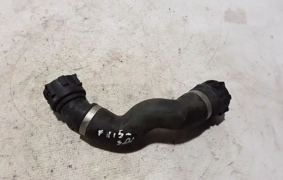 BMW 5 F10 F11 Engine coolant pipe/hose 8511928