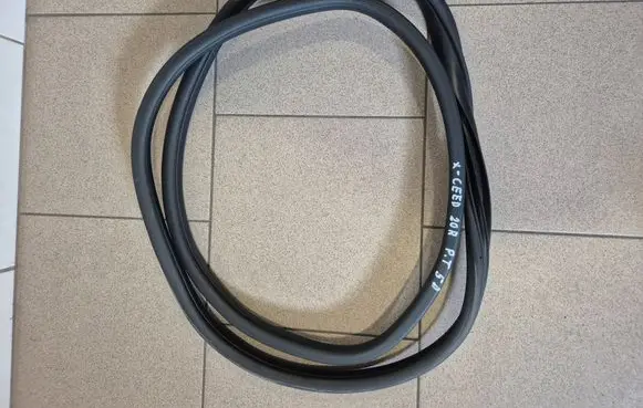 KIA Xceed Rubber seal rear door 
