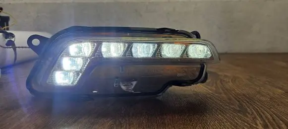 Mercedes-Benz E W212 LED Daytime headlight A2128200856 89206721 ZG9001Q02