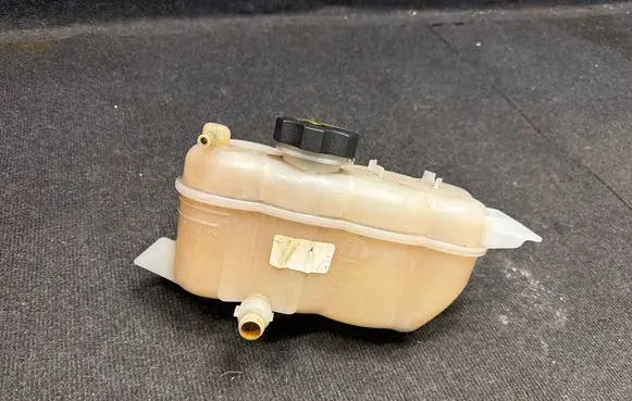 Jeep Grand Cherokee WL Coolant expansion tank/reservoir cap 68379825AB 551157