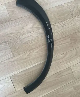 Volvo XC70 Fender trim (molding)