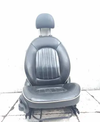 Mini Cooper Countryman R60 Front driver seat 692643501 00401154A3