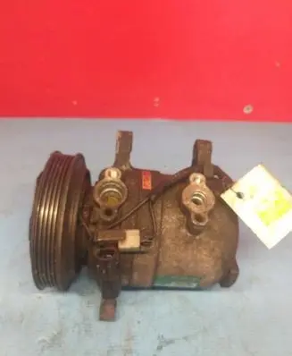 KIA Clarus Air conditioning (A/C) compressor (pump)