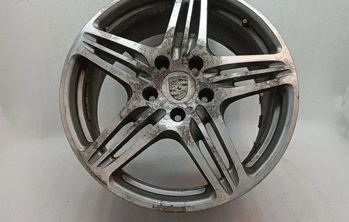 Porsche 911 997 R18 alloy rim