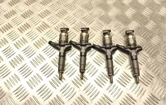 Subaru Legacy Fuel injectors set 16613AA020