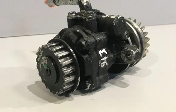 Volkswagen Transporter - Caravelle T5 Power steering pump 1686120