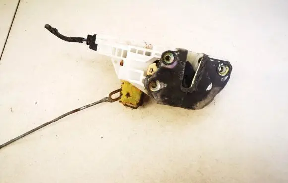 Mitsubishi Galant Front door lock
