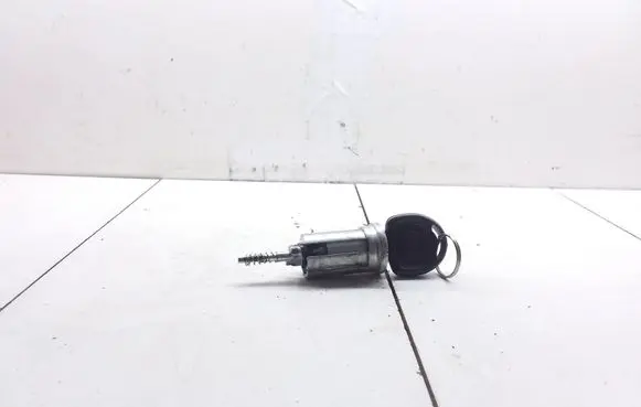 Opel Zafira A Ignition lock 201793 150H44