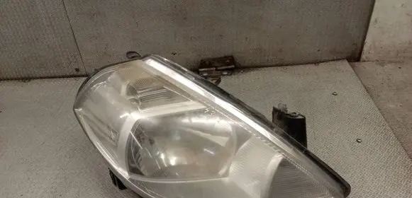 Nissan Tiida C11 Headlight/headlamp 