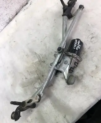 Opel Corsa F Front wiper linkage and motor 9824784980