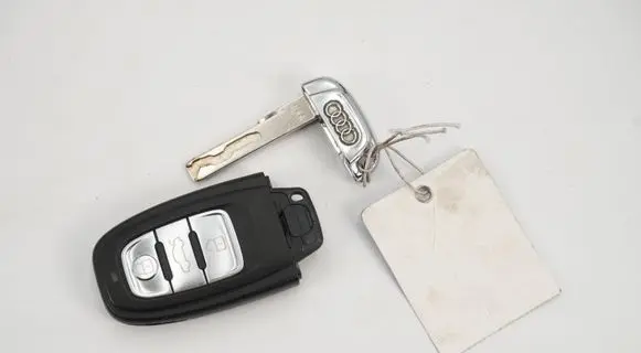 Audi A4 S4 B8 8K Ignition key/card 8T0959754D
