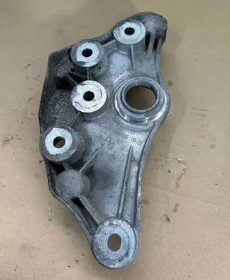 Mercedes-Benz S W222 Front differential bracket A6420140500