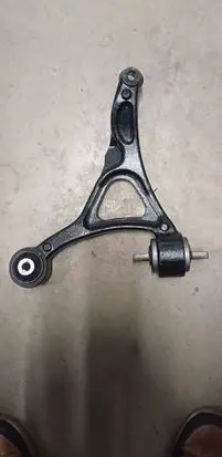 Volvo XC90 Front lower control arm/wishbone APH2318 31304045