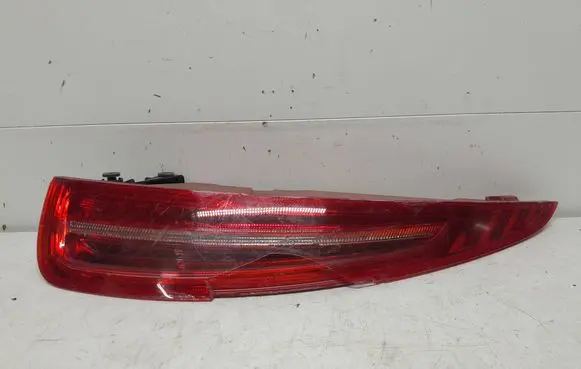 Rear/tail lights